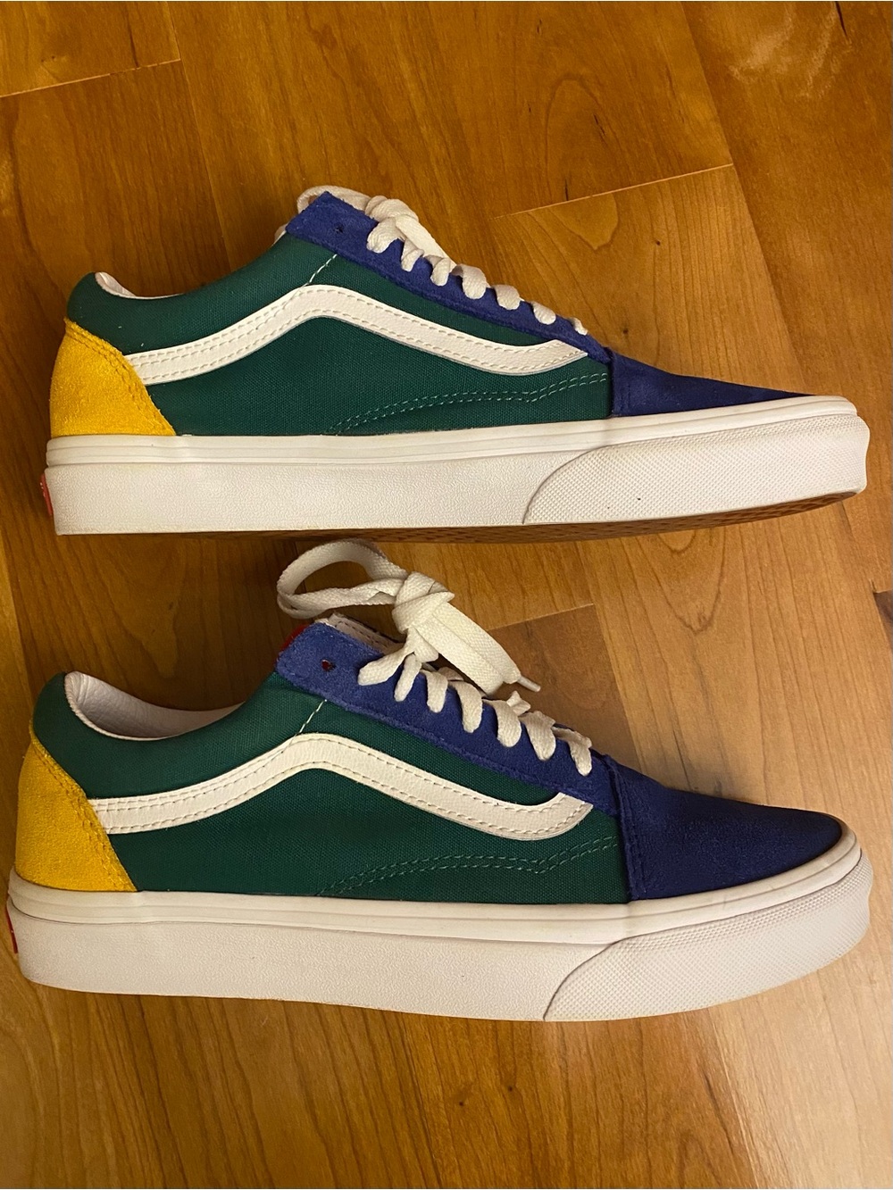 Vans Unisex Old Skool Yacht Club Sneakers - Picture 3 of 8